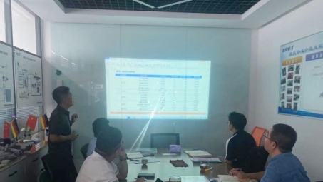 华北电力大学储能研究中心专家莅临参观维替河南运营中心