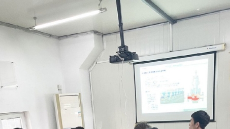 维替河南综合部与兄弟公司进行内部学习交流